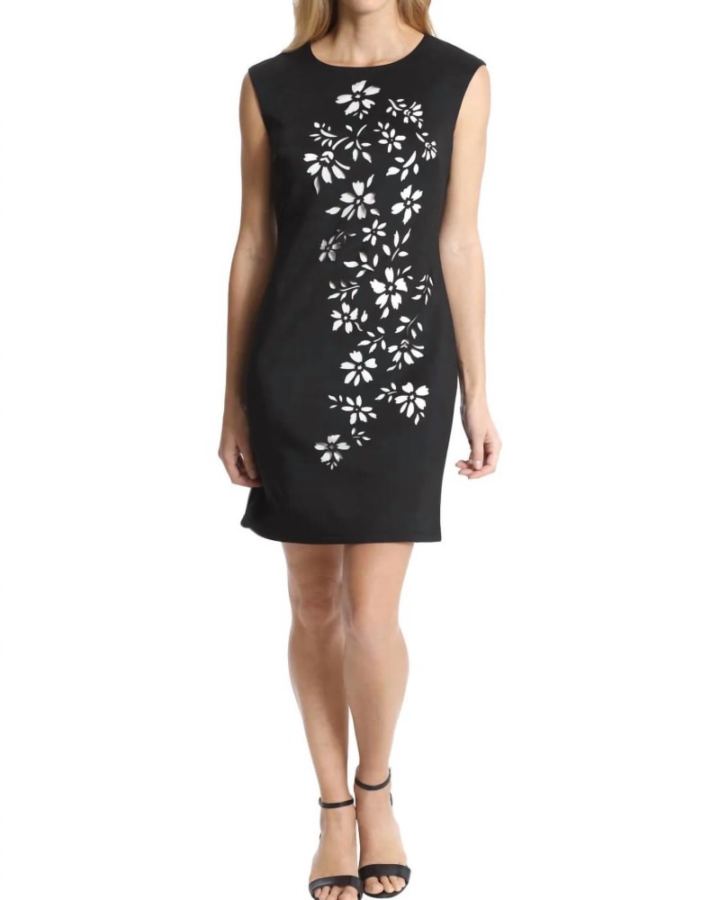Front of a model wearing a size 12 Ember Dress In Black And Ivory in Black And Ivory by London Times. | dia_product_style_image_id:346408